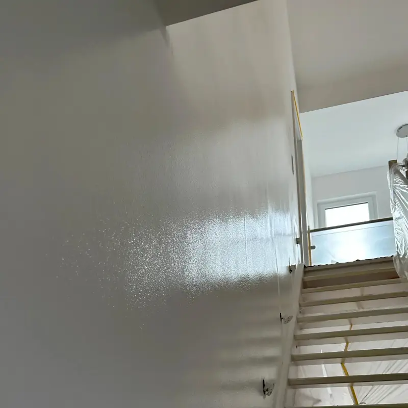 Spachtelarbeiten Detail von HighTech Maler